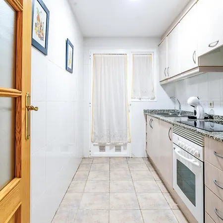 2 Bedroom Front In Oropesa Apartment