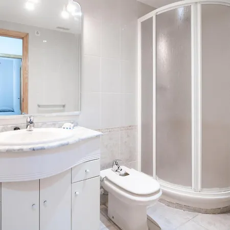 2 Bedroom Front In Oropesa Apartment *