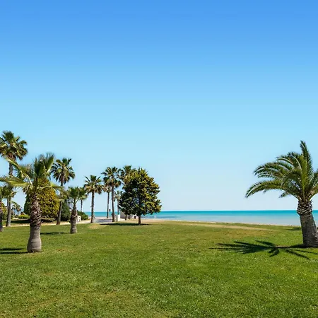 2 Bedroom Front In Oropesa *